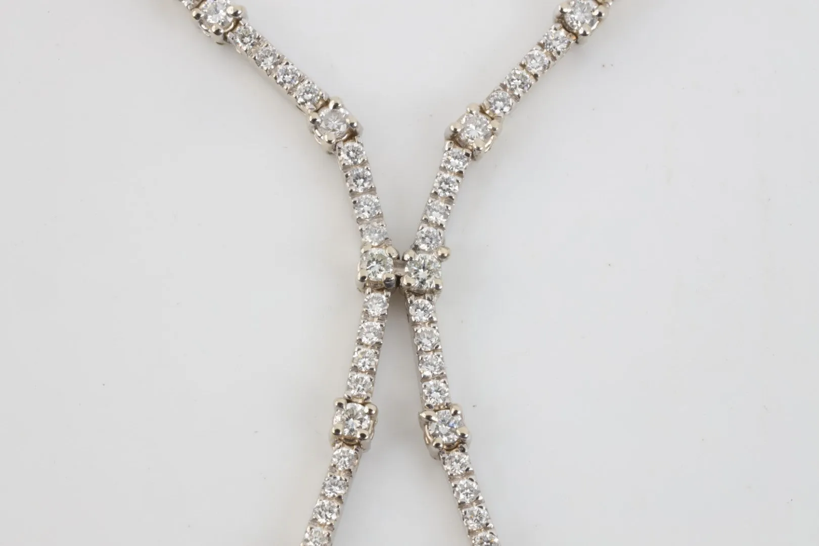 16" 14k White Gold 2.13tcw Diamond Necklace (19.10g.)