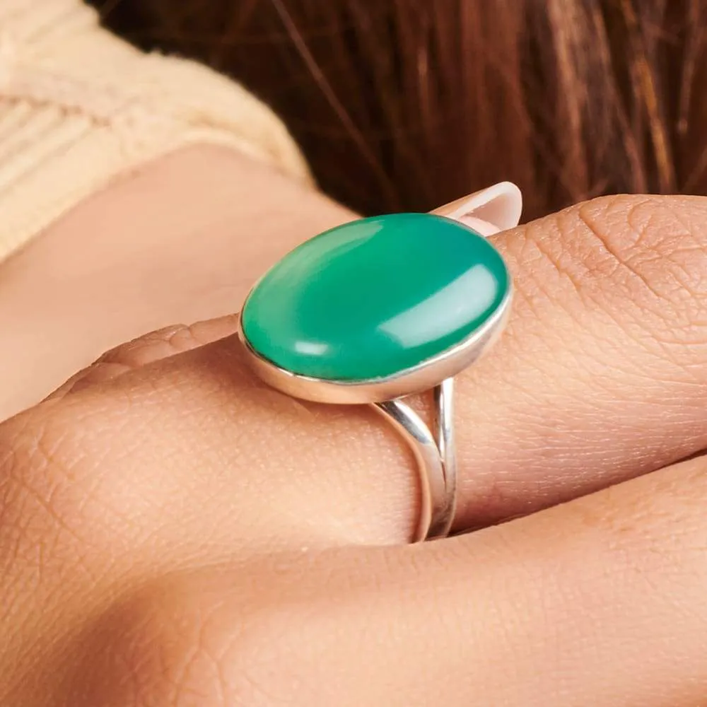 Green Oval Onyx Gemstone Ring, 925 Sterling Silver, Bezel Set, Handmade Ring, Onyx Stacking Ring, Women Jewelry