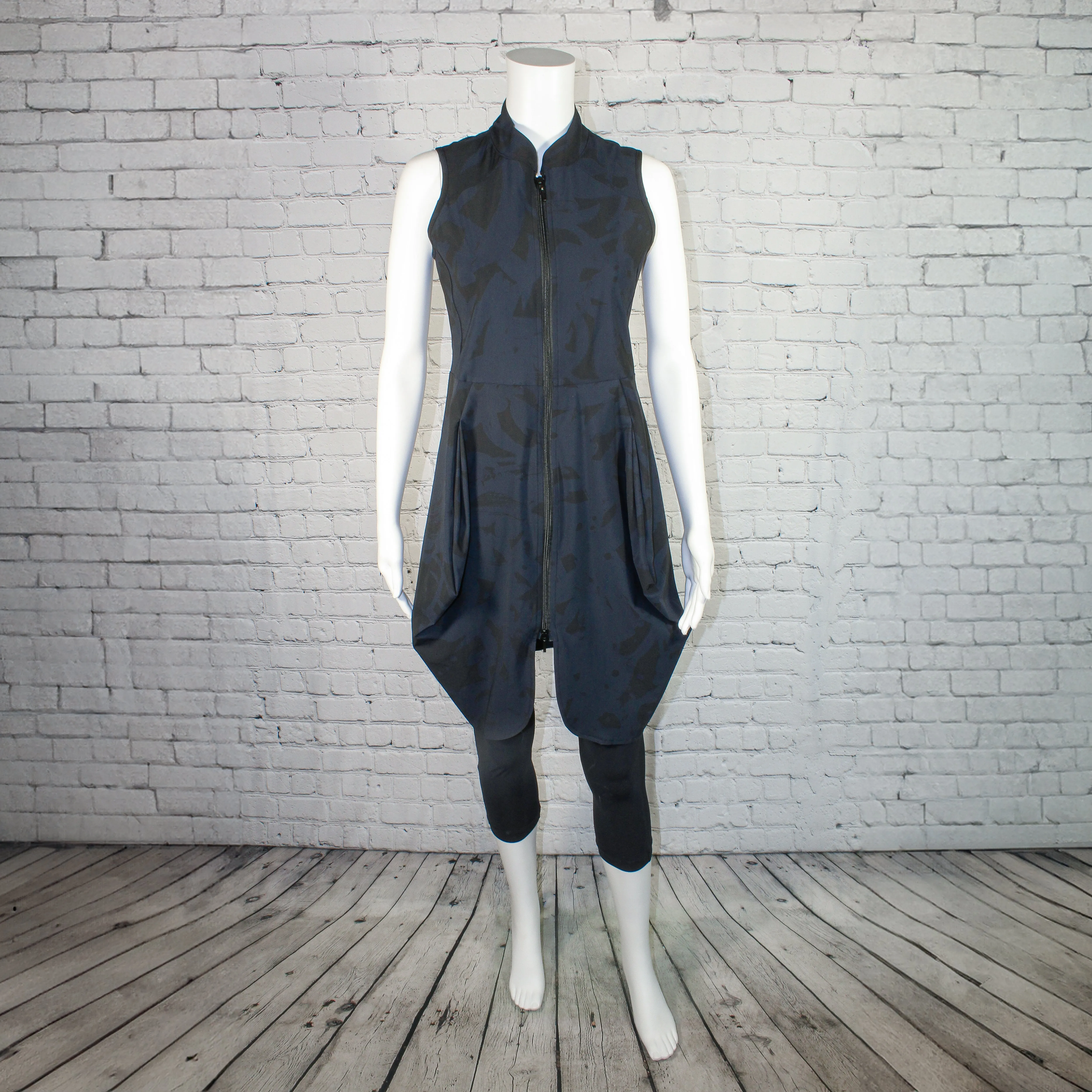 NEW! Gallo Vest in Shadow Melrose by Porto