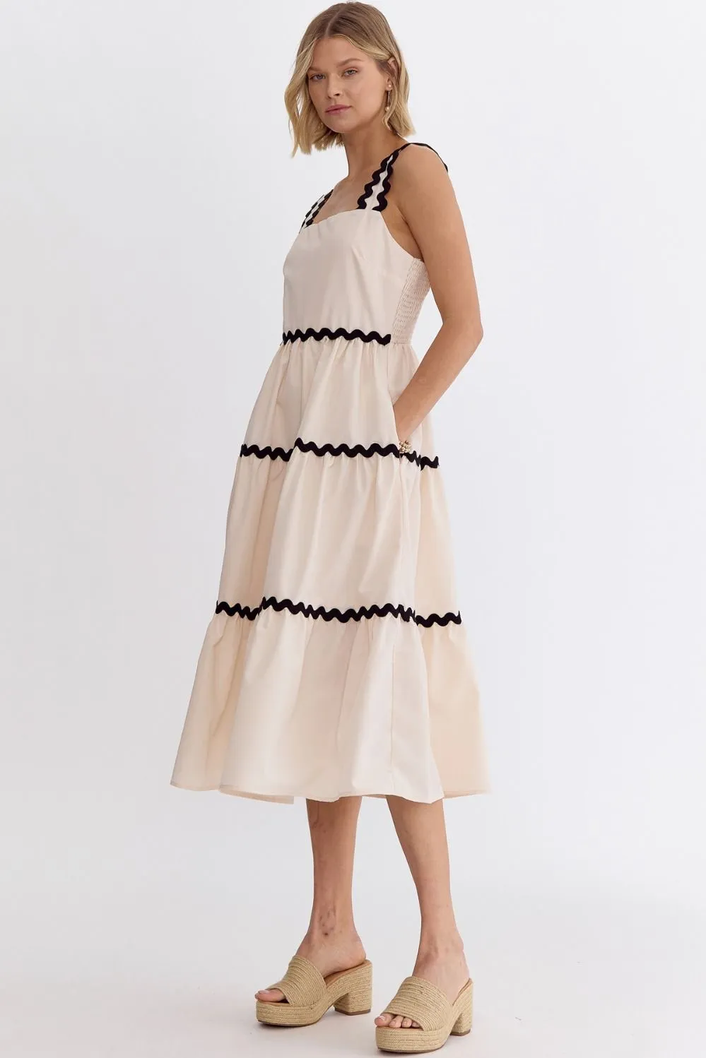 Solid Square Neck Sleeveless Midi Dress