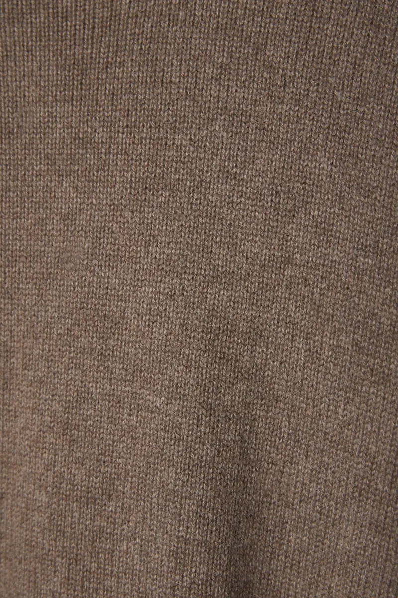 THE MOCK NECK - BRACKEN