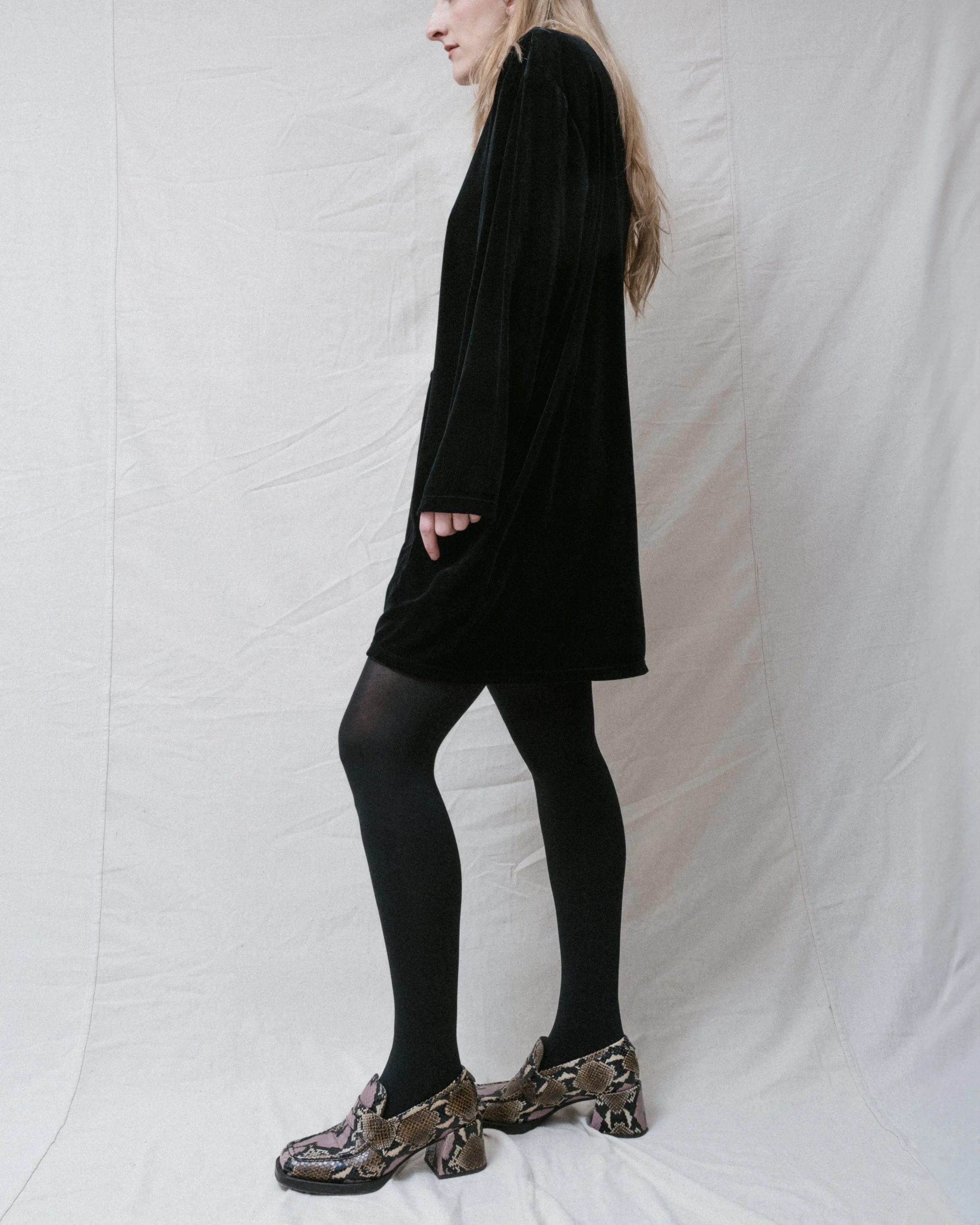 Vintage Oversized Black Velvet Shirt Dress (S-L)