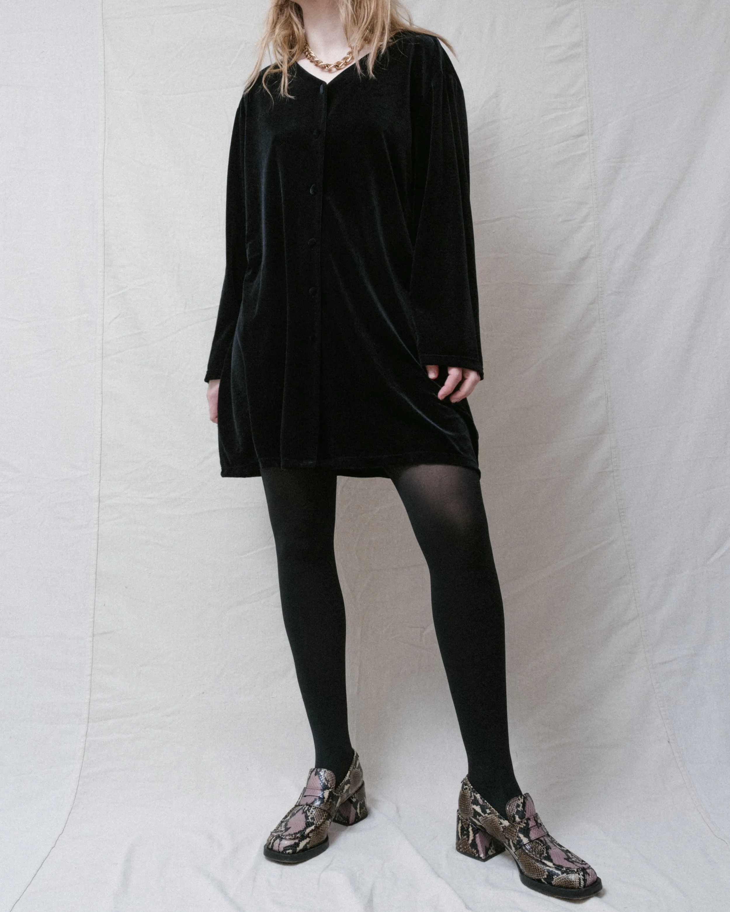 Vintage Oversized Black Velvet Shirt Dress (S-L)