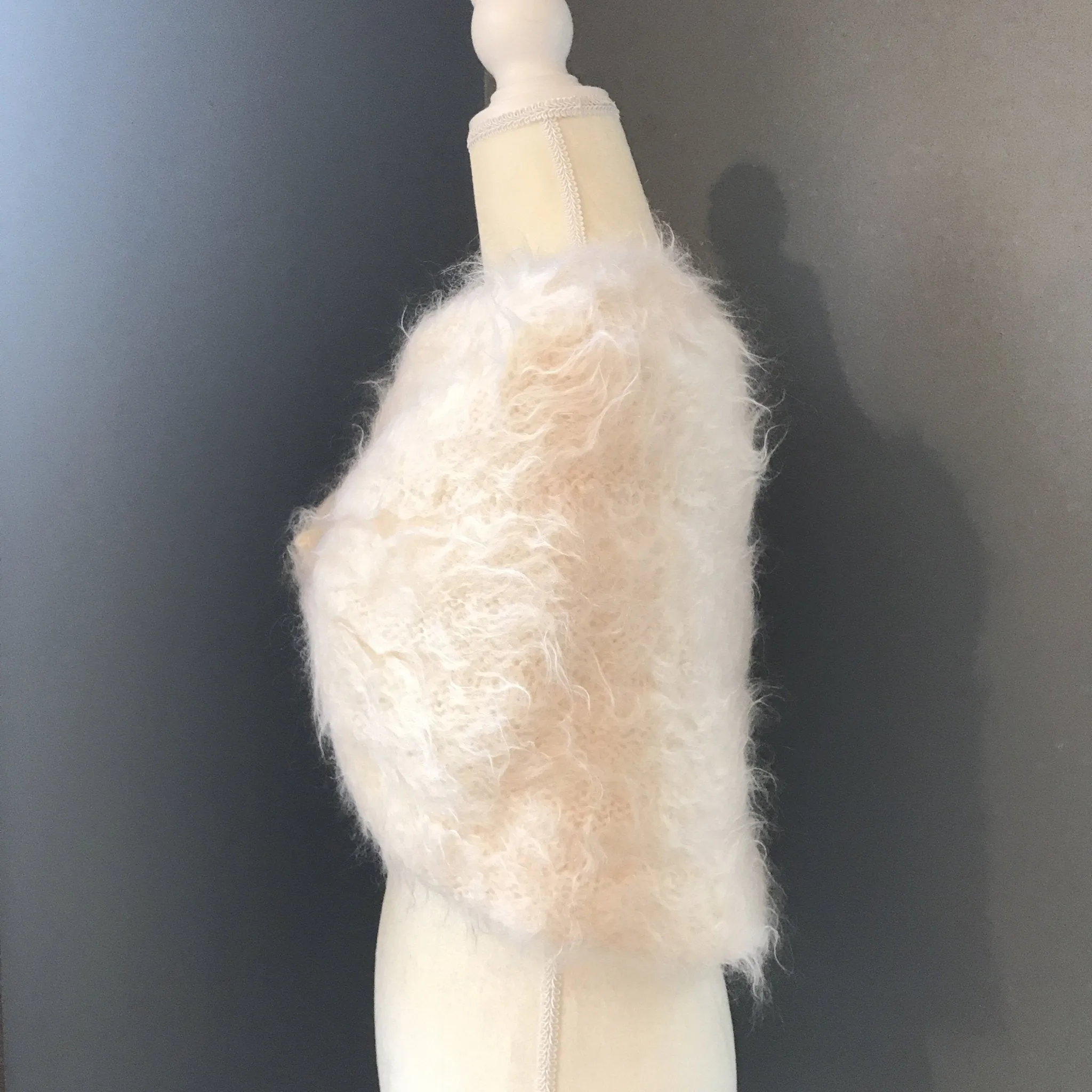 Vintage Winter White Mohair Shrug by Saks Fifth Avenue. Wedding Boleros. Cream Wrap. Bridal Jacket.